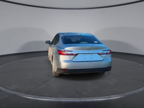 Used 2026 Toyota Camry LE FWD image 7