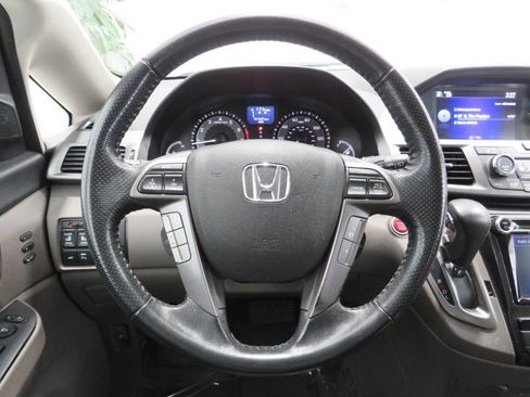 Used 2014 Honda Odyssey Touring Elite image 17