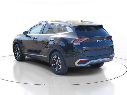 Certified 2024 Kia Sportage EX AWD/4WD image 3