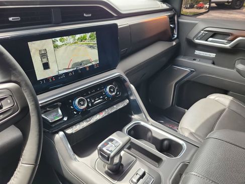 Used 2024 GMC Sierra 1500 Denali w/ Technology Package image 30