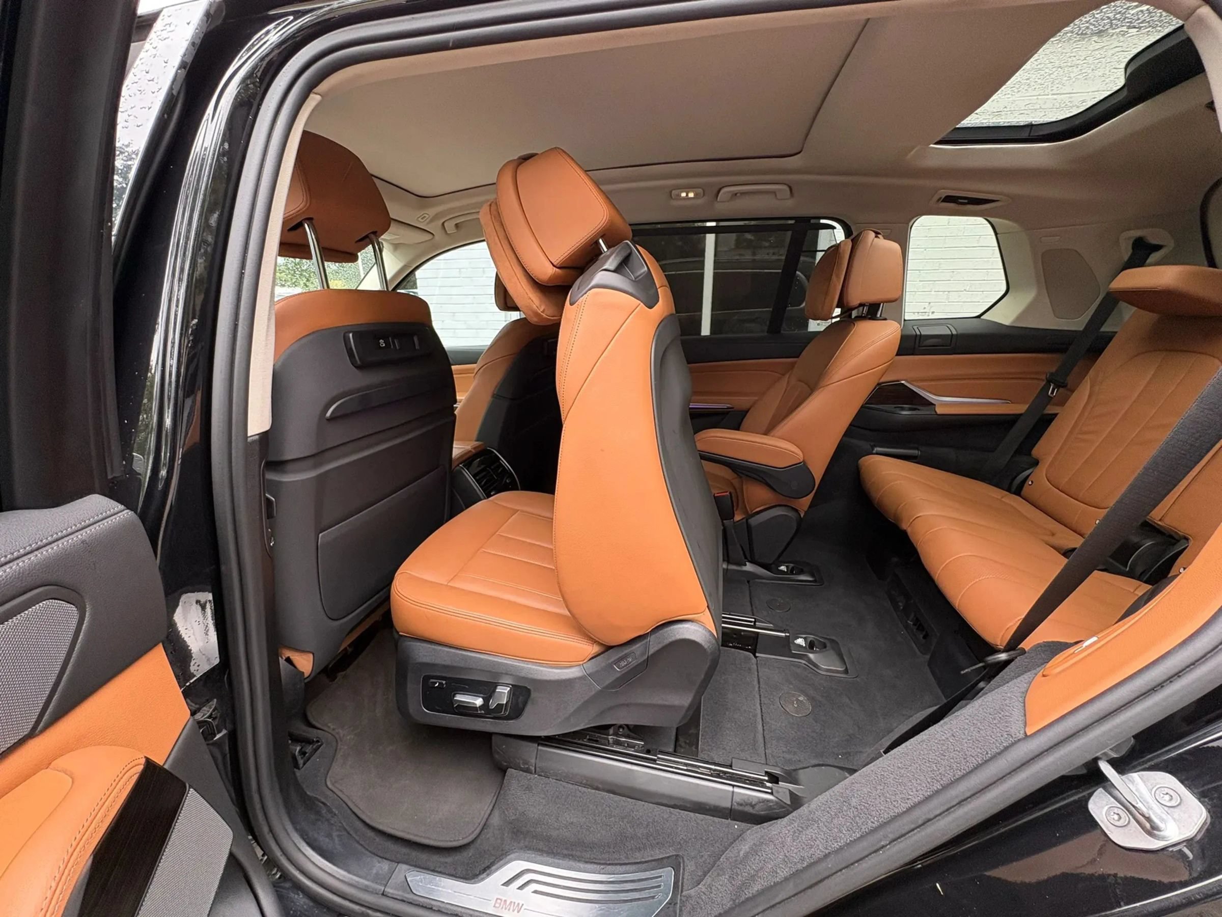 Used 2019 BMW X7 xDrive50i w/ Premium Package AWD/4WD image 44