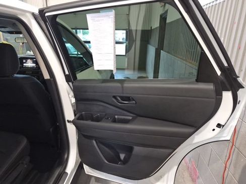 Certified 2025 Nissan Pathfinder S AWD/4WD image 23