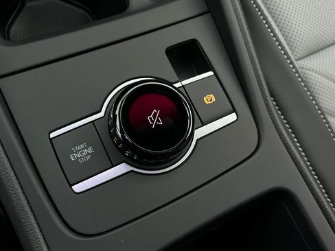 New 2026 Volkswagen Tiguan SE R-Line FWD image 27
