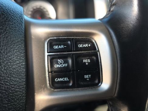 Used 2018 RAM 1500 Laramie w/ Convenience Group AWD/4WD image 20