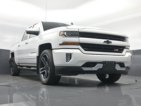 Used 2017 Chevrolet Silverado 1500 LT w/ LPO, Black Pack image 49