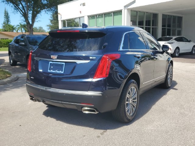 Certified 2017 Cadillac XT5 Luxury w/ Driver Awareness Package AWD/4WD image 5