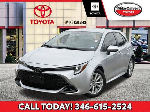 Certified 2025 Toyota Corolla SE image 1