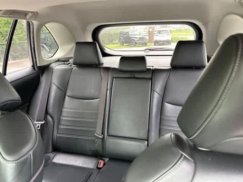Used 2019 Toyota RAV4 XLE Premium w/ Cold Weather Package AWD/4WD image 6