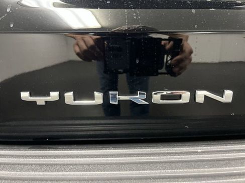 Certified 2024 GMC Yukon Denali Ultimate AWD/4WD image 33