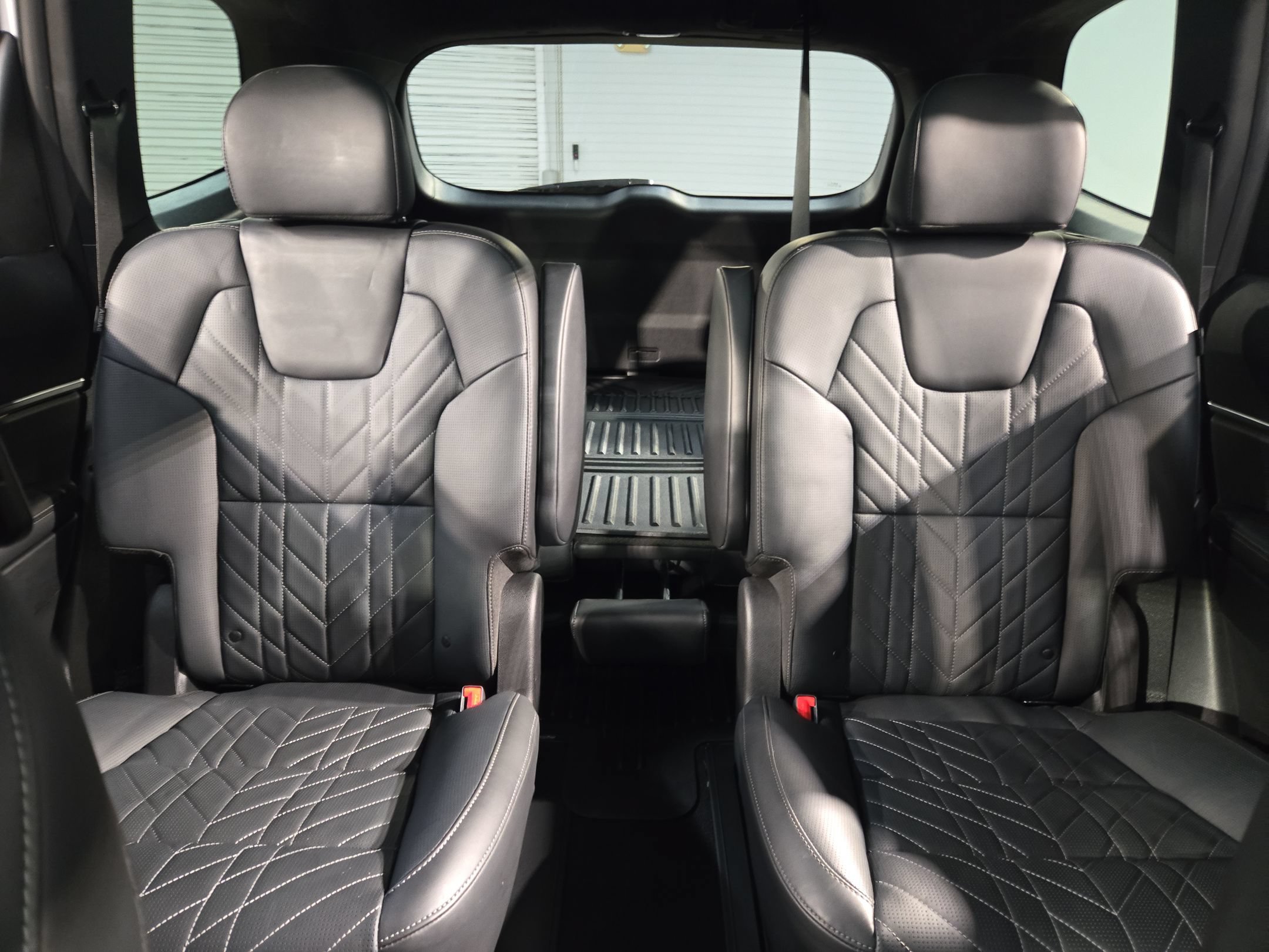 Used 2025 Kia Telluride SX Prestige X-Pro AWD/4WD image 13