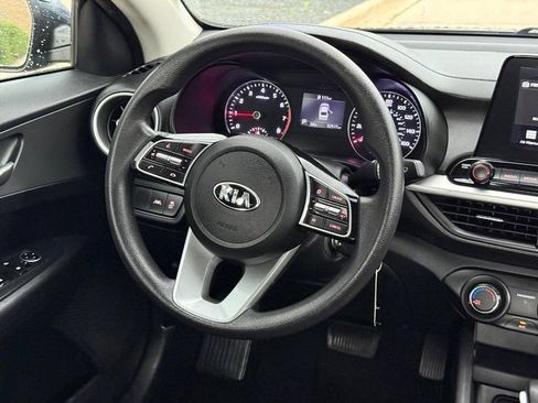 Used 2020 Kia Forte Sedan FWD image 14
