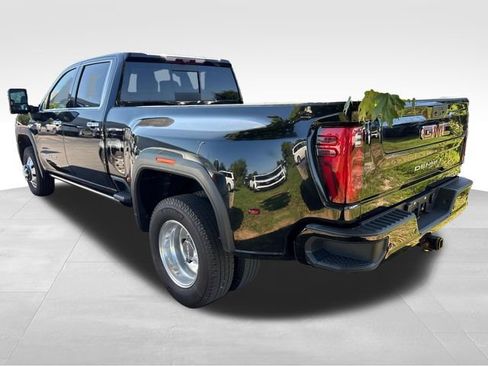 Used 2024 GMC Sierra 3500 Denali w/ Denali Reserve Package AWD/4WD image 5