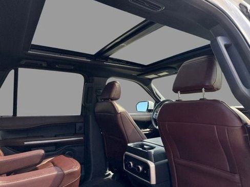 Certified 2022 Ford Expedition Max Limited AWD/4WD image 3
