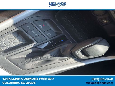 Used 2024 Toyota RAV4 XLE w/ Convenience Package FWD image 32