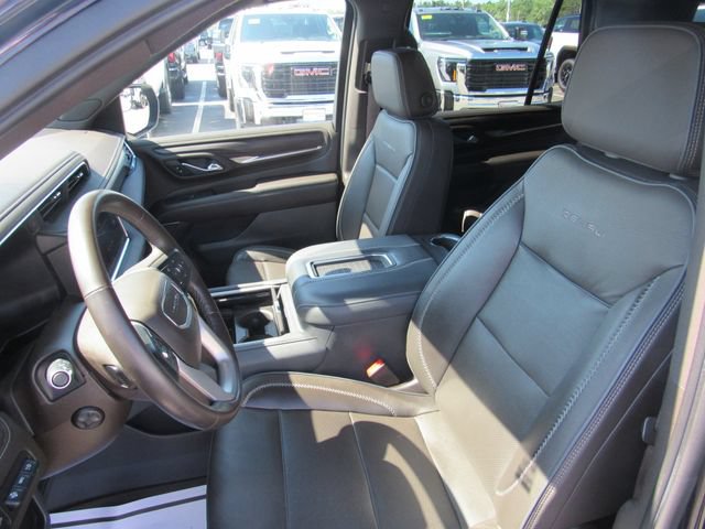 Certified 2021 GMC Yukon Denali w/ Denali Premium Package AWD/4WD image 11