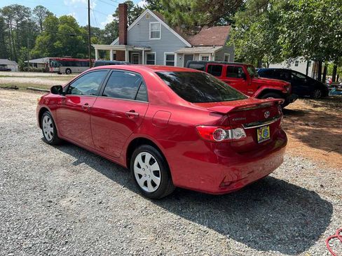 Used 2012 Toyota Corolla LE FWD image 4