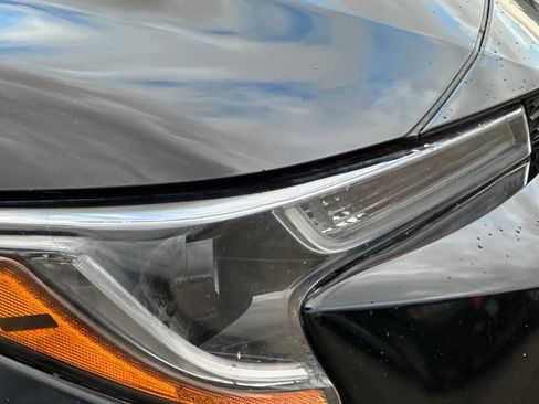 Used 2023 Toyota Corolla LE image 31