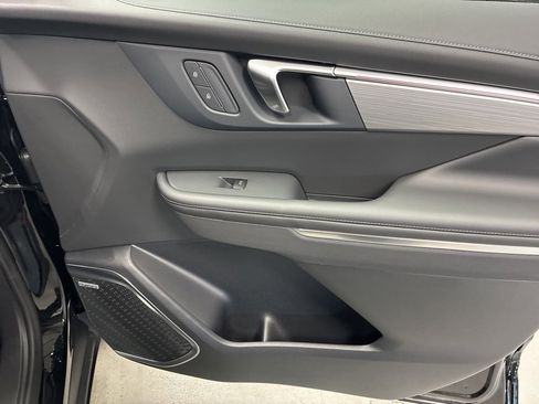 New 2026 Buick Enclave Preferred w/ Power Package image 8