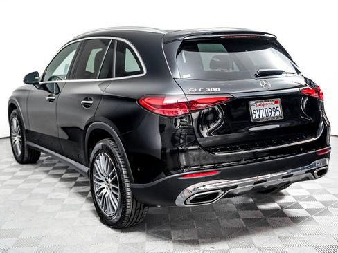 Certified 2026 Mercedes-Benz GLC 300 image 2