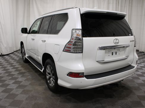 Used 2016 Lexus GX 460 Luxury w/ Preferred Accessory Package AWD/4WD image 35