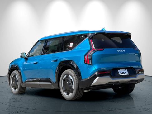 New 2026 Kia EV9 Land AWD/4WD image 6