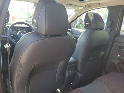 New 2026 Nissan Kicks SR image 15