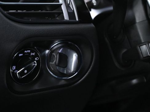 Used 2022 Porsche Macan image 18