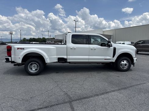 New 2026 Ford F350 Platinum AWD/4WD image 8