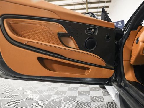 Used 2021 Aston Martin DBS Superleggera Volante image 31