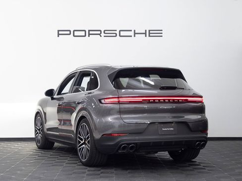 New 2026 Porsche Cayenne S AWD/4WD image 3