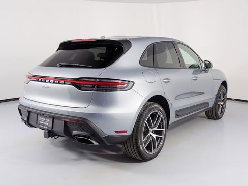 New 2026 Porsche Macan image 10