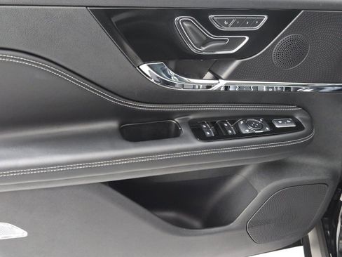 New 2026 Lincoln Corsair Premiere image 21