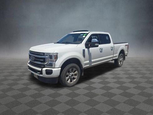 Used 2021 Ford F250 Platinum w/ FX4 Off-Road Package AWD/4WD image 2