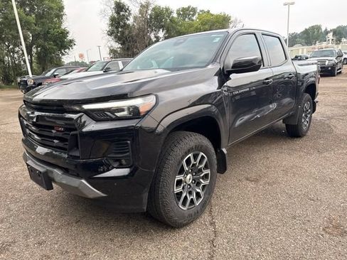 Used 2023 Chevrolet Colorado Z71 w/ Z71 Convenience Package 2 AWD/4WD image 8