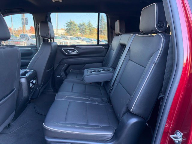 Used 2023 GMC Yukon XL SLT w/ Max Trailering Package AWD/4WD image 21