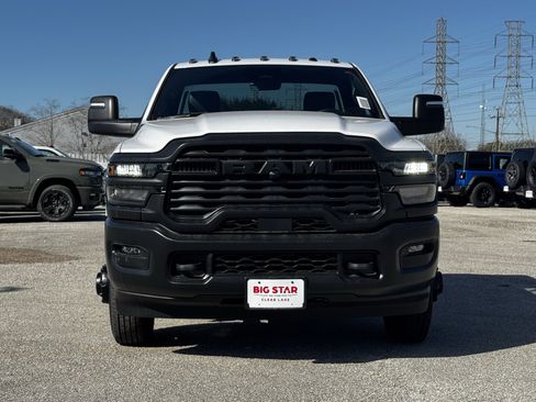 New 2026 RAM 3500 Tradesman AWD/4WD image 5