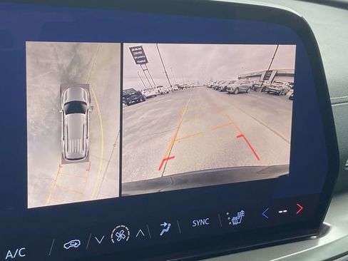 Certified 2024 Chevrolet Traverse LS image 23