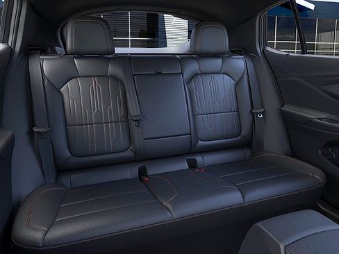 New 2026 Buick Envista Avenir image 17