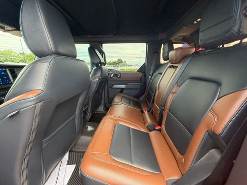 Used 2022 Ford Bronco Outer Banks image 15