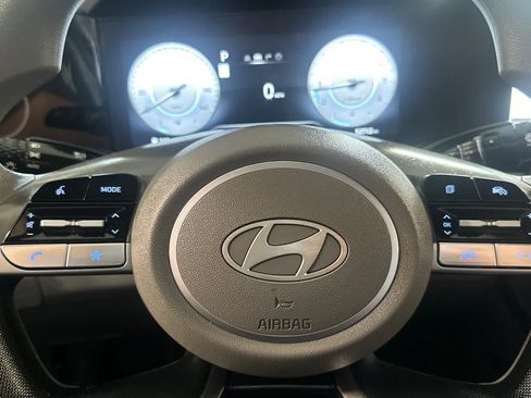 Used 2024 Hyundai Elantra SEL FWD image 28