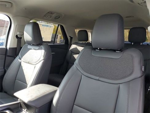 New 2026 Ford Explorer Active image 15