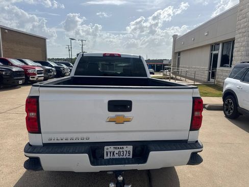 Used 2018 Chevrolet Silverado 1500 W/T w/ WT Convenience Package AWD/4WD image 5