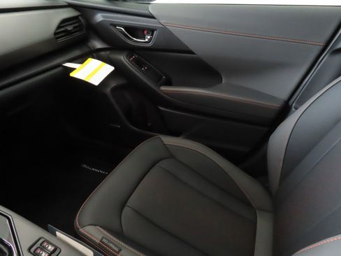 New 2025 Subaru Crosstrek 2.5i Limited w/ Crosstrek Mirror Package image 19