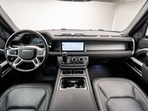 Used 2023 Land Rover Defender 110 S AWD/4WD image 33