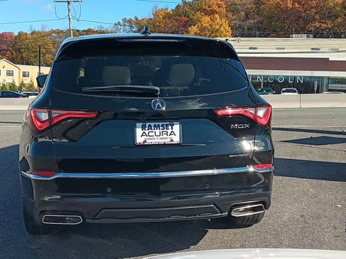 Used 2023 Acura MDX SH-AWD w/ Technology Package image 4