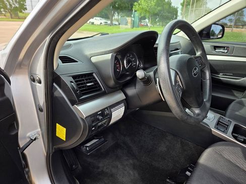 Used 2012 Subaru Outback 2.5i AWD/4WD image 16