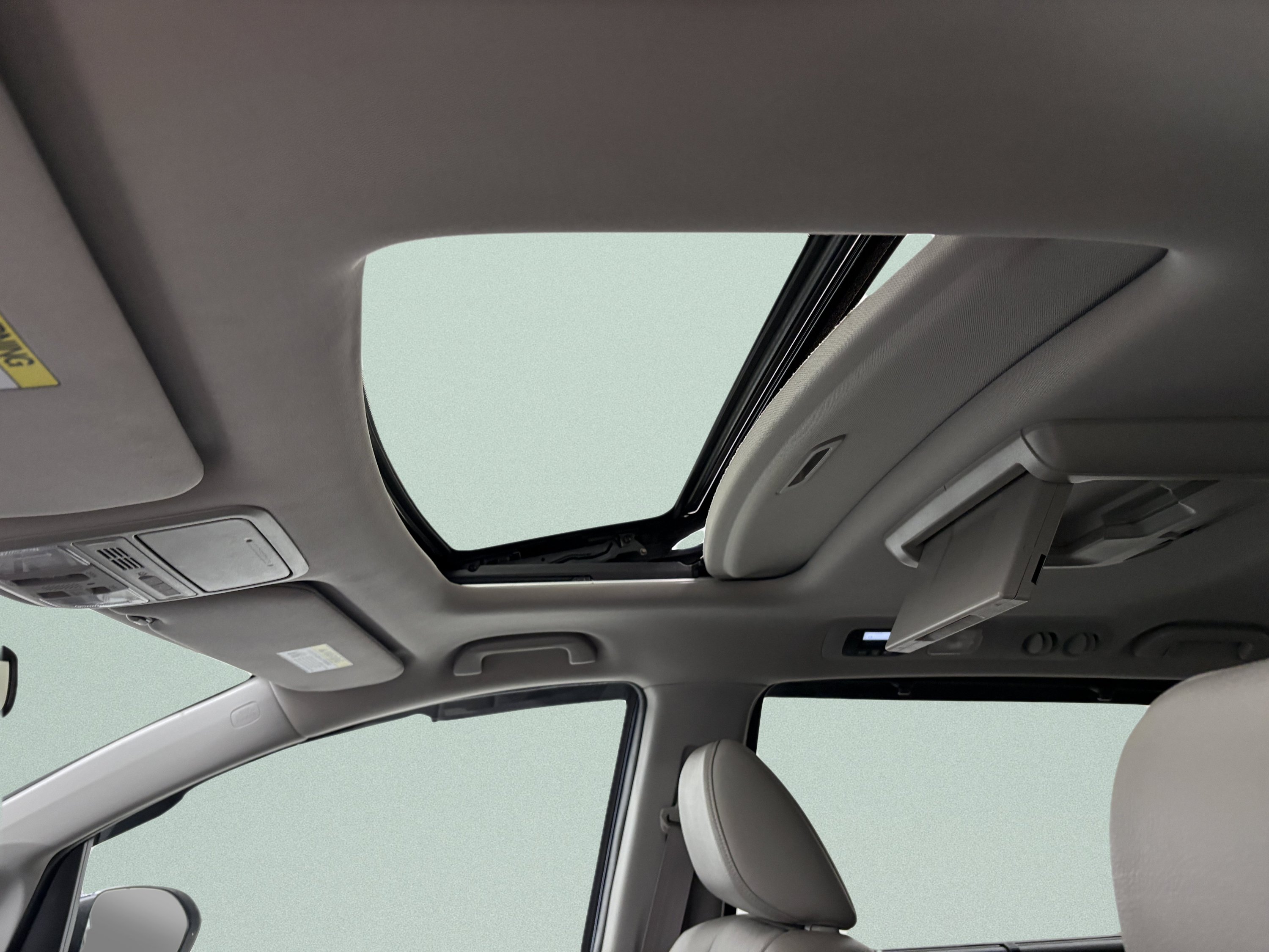Used 2015 Honda Odyssey EX-L image 16