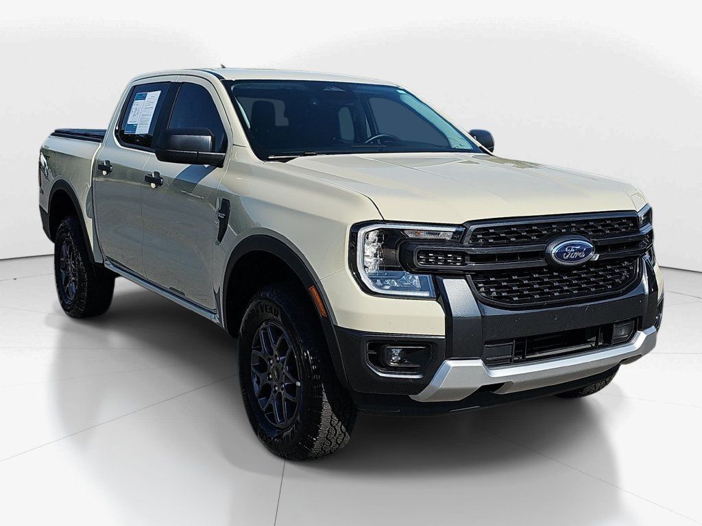 Used 2025 Ford Ranger XLT w/ Equipment Group 301A High RWD image 3