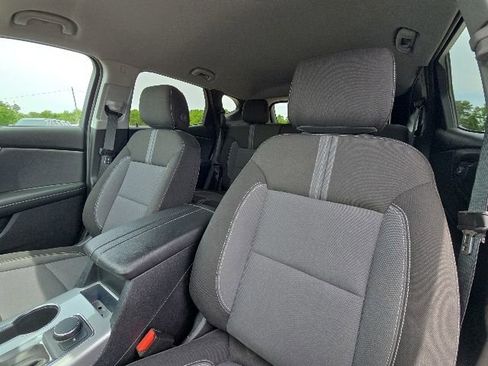 Used 2025 Chevrolet Blazer LT w/ Convenience Package FWD image 22