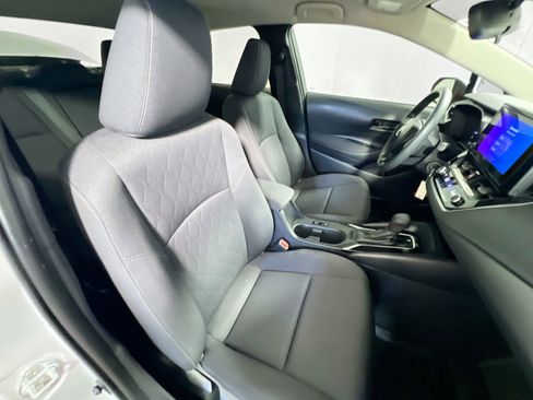 Used 2024 Toyota Corolla LE FWD image 30